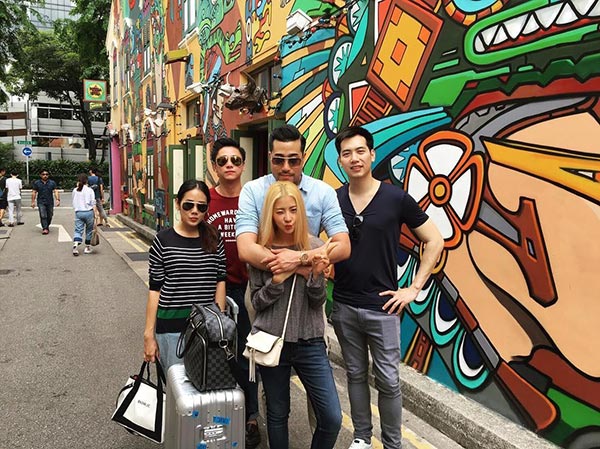 เนย หมอยู เนย หมอยู