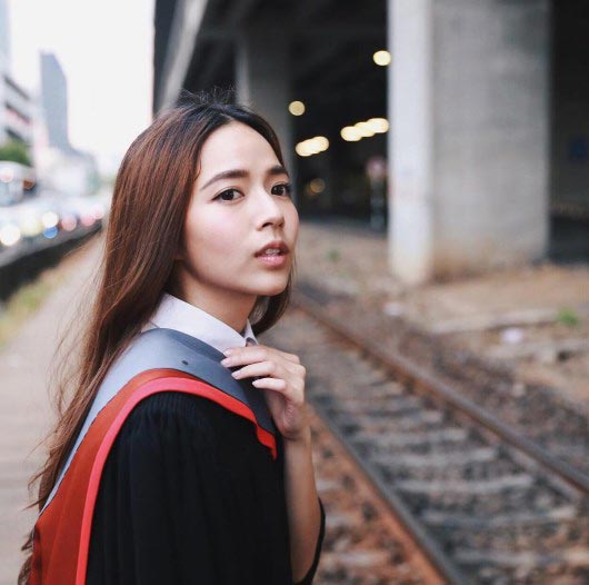 ใบเตย สุวพิชญ์ รับปริญญา ใบเตย สุวพิชญ์ รับปริญญา