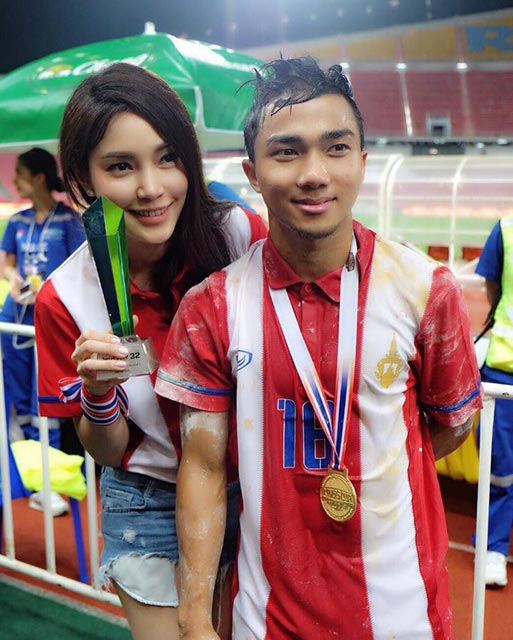 เมสซี่เจ เมย์ พิชย์นาถ เมสซี่เจ เมย์ พิชย์นาถ