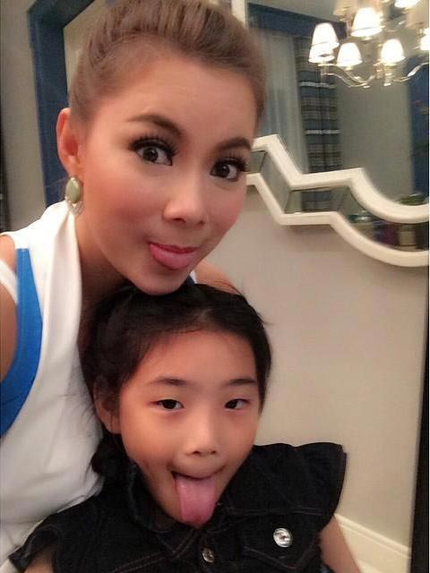 บ้านบุ๋ม ปนัดดา บ้านบุ๋ม ปนัดดา