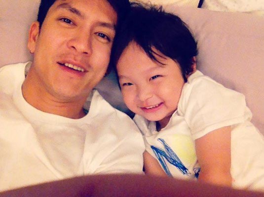 ติ๊ก เจษฎาภรณ์ น้องเต็นท์ ติ๊ก เจษฎาภรณ์ น้องเต็นท์