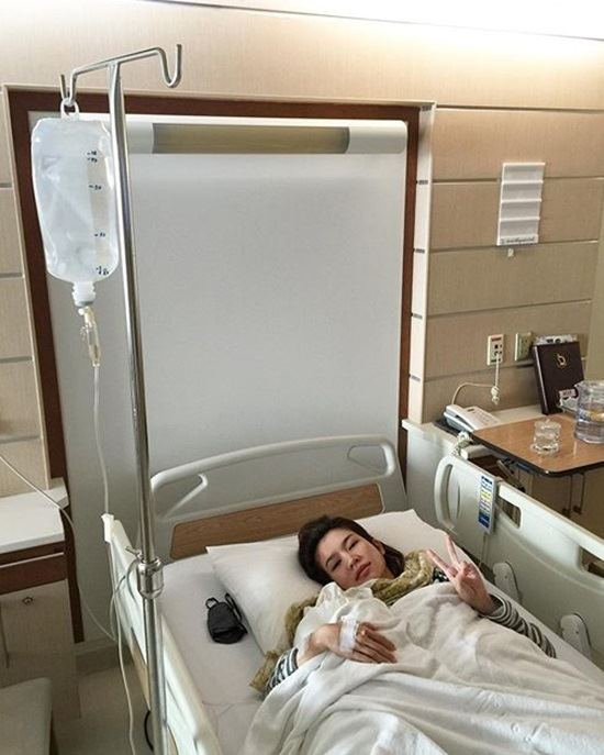 ไบรท์ ป่วย ไบรท์ ป่วย