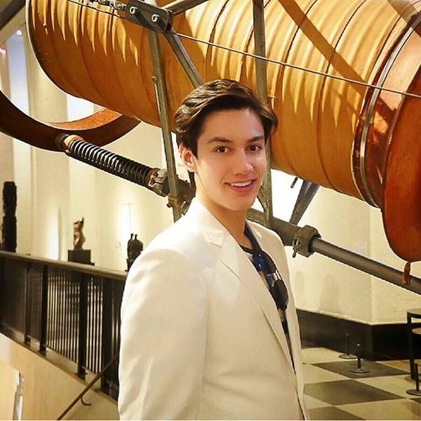 ปีเตอร์ เดนแมน ปีเตอร์ เดนแมน