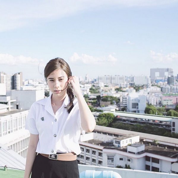 ดาราชุดนักศึกษา ดาราชุดนักศึกษา