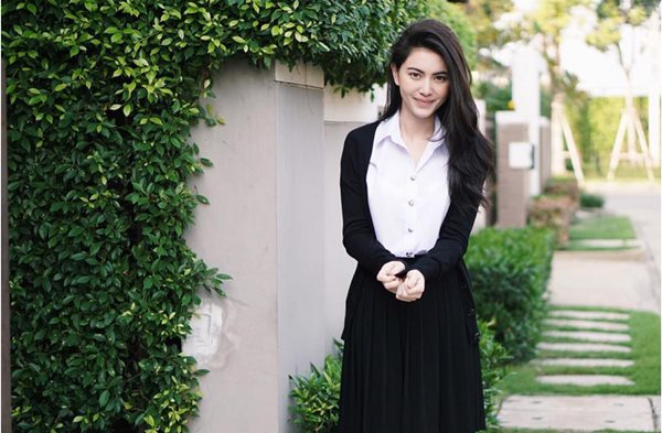 ดาราชุดนักศึกษา ดาราชุดนักศึกษา