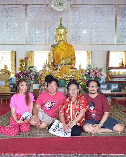 หญิงแย้ นนทพร หญิงแย้ นนทพร