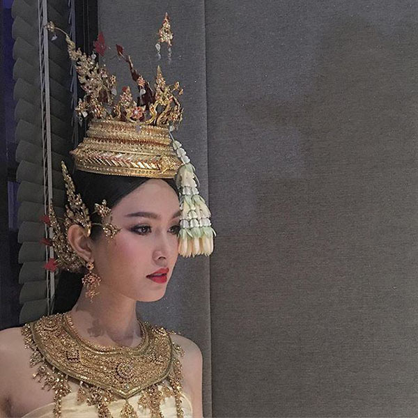 ปอย ตรีชฎา ปอย ตรีชฎา