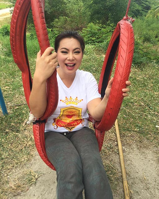 บุ๋ม เจนี่ บุ๋ม เจนี่