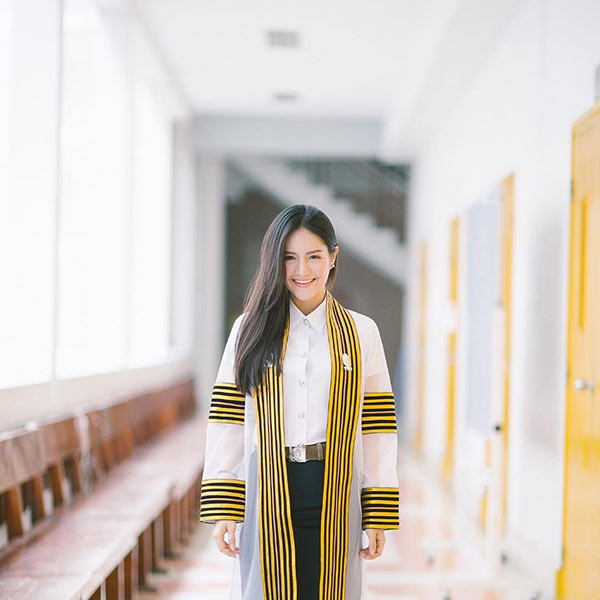 ดารารับปริญญา จุฬา ดารารับปริญญา จุฬา