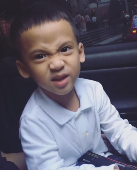 คลิปนี้แดดดี๊ห้ามดู น้องบีน่า น้องบรู๊คลิน กับความน่ารักน่าเอ็นดู คลิปนี้แดดดี๊ห้ามดู น้องบีน่า น้องบรู๊คลิน กับความน่ารักน่าเอ็นดู