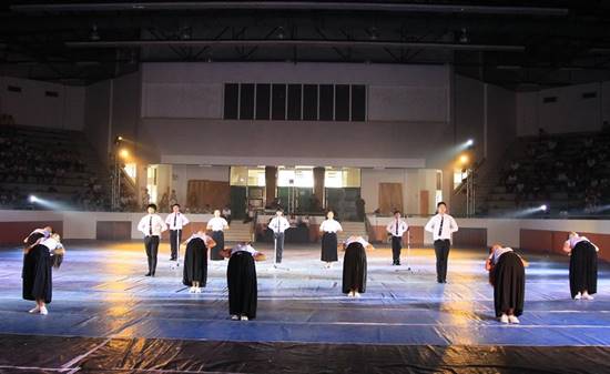 ม.อุบลฯ โชว์เชียร์ลีดเดอร์ท่าแอ่นนรก เจอดราม่า พลาดมาเสี่ยงพิการทั้งชีวิต ม.อุบลฯ โชว์เชียร์ลีดเดอร์ท่าแอ่นนรก เจอดราม่า พลาดมาเสี่ยงพิการทั้งชีวิต