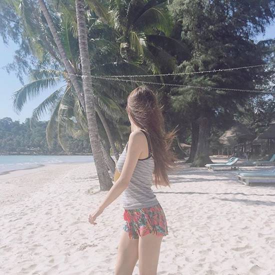 พีค ภัทรศยา เผยแฟชั่นชิล ๆ ริมทะเล แต่ท่าโพสเธอแซ่บไม่เบา ! พีค ภัทรศยา เผยแฟชั่นชิล ๆ ริมทะเล แต่ท่าโพสเธอแซ่บไม่เบา !