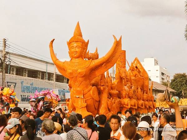 วันเข้าพรรษา 2559 ทั่วไทยคึกคัก แห่เทียนพรรษา อุบลราชธานี สุดอลังการ วันเข้าพรรษา 2559 ทั่วไทยคึกคัก แห่เทียนพรรษา อุบลราชธานี สุดอลังการ