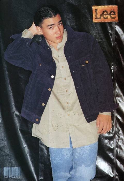 หล่อโฮก ! ตั๊ก บริบูรณ์ สมัยหนุ่ม ๆ อื้อหือ..หน้าเป๊ะ เพอร์เฟคท์มาก หล่อโฮก ! ตั๊ก บริบูรณ์ สมัยหนุ่ม ๆ อื้อหือ..หน้าเป๊ะ เพอร์เฟคท์มาก