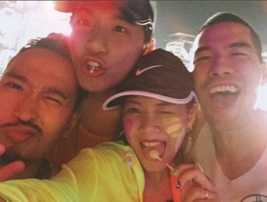 กุ๊บกิ๊บ ว่าที่คุณแม่แซ่บเว่อร์ อุ้มท้อง 6 เดือน จูงมือ บี้ KPN เล่นน้ำสงกรานต์ กุ๊บกิ๊บ ว่าที่คุณแม่แซ่บเว่อร์ อุ้มท้อง 6 เดือน จูงมือ บี้ KPN เล่นน้ำสงกรานต์