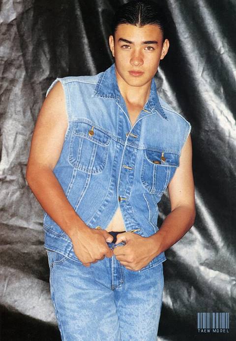 หล่อโฮก ! ตั๊ก บริบูรณ์ สมัยหนุ่ม ๆ อื้อหือ..หน้าเป๊ะ เพอร์เฟคท์มาก หล่อโฮก ! ตั๊ก บริบูรณ์ สมัยหนุ่ม ๆ อื้อหือ..หน้าเป๊ะ เพอร์เฟคท์มาก