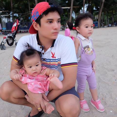 ส่องภาพ เอก เอกราช บอดี้การ์ด น้องมะลิ คุณพ่อสุดหล่อของลูกสาว 2 คน ส่องภาพ เอก เอกราช บอดี้การ์ด น้องมะลิ คุณพ่อสุดหล่อของลูกสาว 2 คน