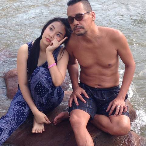 เท่ง เถิดเทิง กับอีกมุมนอกจอ คุณพ่อที่แสนดีของลูกสาว เท่ง เถิดเทิง กับอีกมุมนอกจอ คุณพ่อที่แสนดีของลูกสาว