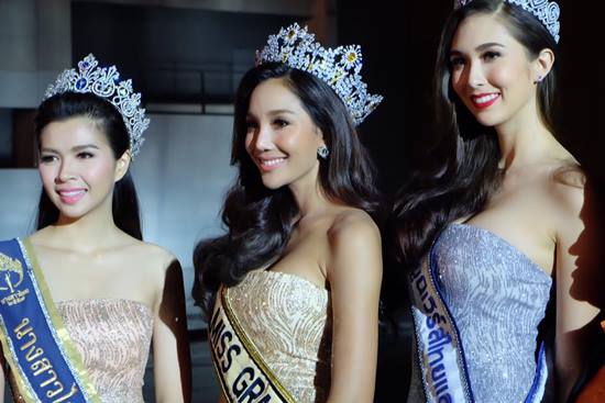 อย่างงาม ! นางงาม 3 จากเวที ออกงานพร้อมกัน ความสวยกินกันไม่ลงจริง ๆ อย่างงาม ! นางงาม 3 จากเวที ออกงานพร้อมกัน ความสวยกินกันไม่ลงจริง ๆ