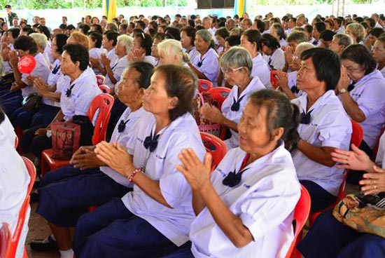 ตายายคึกคัก ! เปิดโรงเรียนผู้สูงอายุที่อุดรฯ พบนักเรียนอายุมากสุด 87 ปี ตายายคึกคัก ! เปิดโรงเรียนผู้สูงอายุที่อุดรฯ พบนักเรียนอายุมากสุด 87 ปี