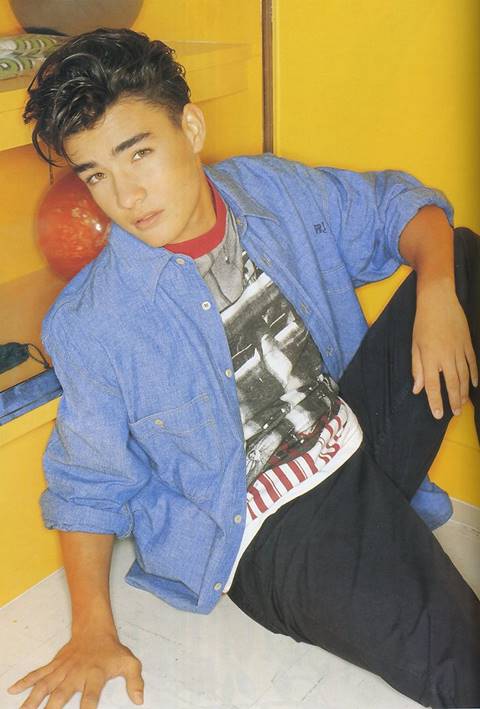 หล่อโฮก ! ตั๊ก บริบูรณ์ สมัยหนุ่ม ๆ อื้อหือ..หน้าเป๊ะ เพอร์เฟคท์มาก หล่อโฮก ! ตั๊ก บริบูรณ์ สมัยหนุ่ม ๆ อื้อหือ..หน้าเป๊ะ เพอร์เฟคท์มาก