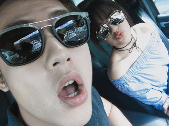 คิมเบอร์ลี่ โดนดราม่าถล่มไอจี ติงลงภาพสวีท หมาก ถี่ยิบจนเกินงาม คิมเบอร์ลี่ โดนดราม่าถล่มไอจี ติงลงภาพสวีท หมาก ถี่ยิบจนเกินงาม