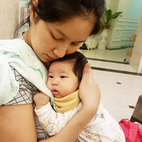 น้องปริม ลูกสาวแม่เบนซ์ พ่อมิค ป่วยเข้าโรงพยาบาลซะแล้ว น้องปริม ลูกสาวแม่เบนซ์ พ่อมิค ป่วยเข้าโรงพยาบาลซะแล้ว