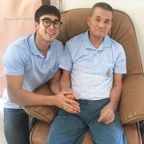 ณเดชน์ แม่แก้ว สุดดีใจ คุณพ่อเริ่มจำได้ หลังป่วยสมองเสื่อม ณเดชน์ แม่แก้ว สุดดีใจ คุณพ่อเริ่มจำได้ หลังป่วยสมองเสื่อม
