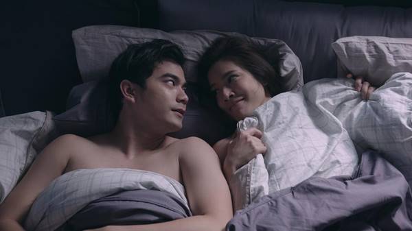 ฌอห์ณ เลิฟซีน โดนัท จัดหนัก ไม่กลัวคนติดภาพเพลย์บอย ฌอห์ณ เลิฟซีน โดนัท จัดหนัก ไม่กลัวคนติดภาพเพลย์บอย