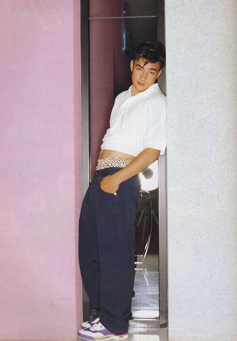 หล่อโฮก ! ตั๊ก บริบูรณ์ สมัยหนุ่ม ๆ อื้อหือ..หน้าเป๊ะ เพอร์เฟคท์มาก หล่อโฮก ! ตั๊ก บริบูรณ์ สมัยหนุ่ม ๆ อื้อหือ..หน้าเป๊ะ เพอร์เฟคท์มาก