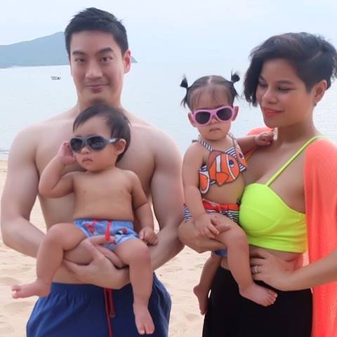 คลิปน่ารัก น้องอลิน เดินแบบ โอปอล์ ถามมี The Face ทารกไหม ? คลิปน่ารัก น้องอลิน เดินแบบ โอปอล์ ถามมี The Face ทารกไหม ?