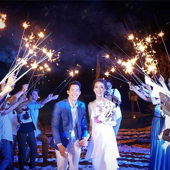 โบ ธัญญะสุภางค์ - เอก ฉลองวิวาห์ริมชายหาด เพื่อนดาราช่อง 3 - ช่อง 7 ร่วมยินดี โบ ธัญญะสุภางค์ - เอก ฉลองวิวาห์ริมชายหาด เพื่อนดาราช่อง 3 - ช่อง 7 ร่วมยินดี