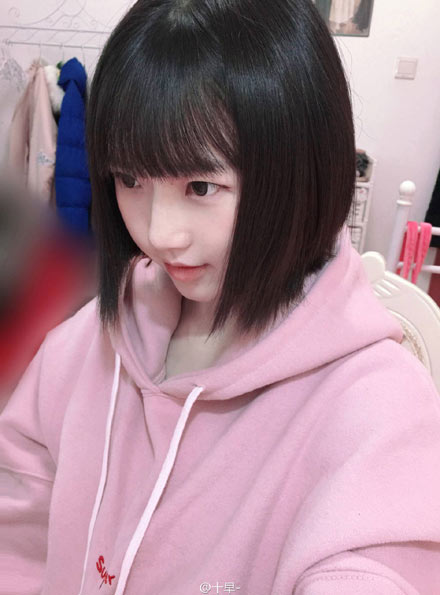 ตะลึง ! สาวจีนวัย 38 หน้าใสสวยเอ๊าะ บอกเป็นเด็ก 16 ก็ยังเชื่อ ตะลึง ! สาวจีนวัย 38 หน้าใสสวยเอ๊าะ บอกเป็นเด็ก 16 ก็ยังเชื่อ