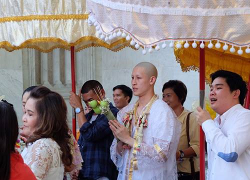 กัสเบล พีรกร ถือฤกษ์ดี บวชแทนคุณพ่อแม่ 19 วัน ได้ฉายา กัสเบล พีรกร ถือฤกษ์ดี บวชแทนคุณพ่อแม่ 19 วัน ได้ฉายา