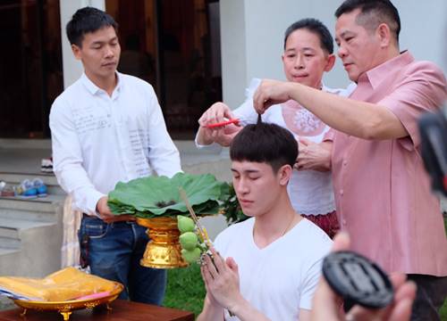 กัสเบล พีรกร ถือฤกษ์ดี บวชแทนคุณพ่อแม่ 19 วัน ได้ฉายา กัสเบล พีรกร ถือฤกษ์ดี บวชแทนคุณพ่อแม่ 19 วัน ได้ฉายา