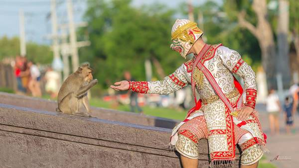 หนุมาน เอาด้วย ! ตะลุยเที่ยวเมืองไทย ลั้ลลาในลพบุรี งานดีไม่แพ้ #ทศกัณฐ์ หนุมาน เอาด้วย ! ตะลุยเที่ยวเมืองไทย ลั้ลลาในลพบุรี งานดีไม่แพ้ #ทศกัณฐ์