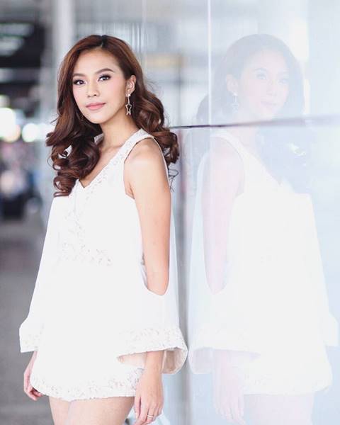 ส่องภาพ เม นิศาชล ดาราสาวหน้าใส ที่มีข่าวกับ หมอสอง นพรัตน์ ส่องภาพ เม นิศาชล ดาราสาวหน้าใส ที่มีข่าวกับ หมอสอง นพรัตน์