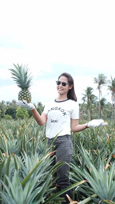 กอล์ฟ เทยเที่ยวไทย น้ำใจงาม วิ่งเข้าช่วยหนุ่มหัวฟาดพื้นใน MRT กอล์ฟ เทยเที่ยวไทย น้ำใจงาม วิ่งเข้าช่วยหนุ่มหัวฟาดพื้นใน MRT