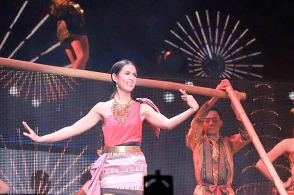 กอล์ฟ เทยเที่ยวไทย น้ำใจงาม วิ่งเข้าช่วยหนุ่มหัวฟาดพื้นใน MRT กอล์ฟ เทยเที่ยวไทย น้ำใจงาม วิ่งเข้าช่วยหนุ่มหัวฟาดพื้นใน MRTกอล์ฟ เทยเที่ยวไทย น้ำใจงาม วิ่งเข้าช่วยหนุ่มหัวฟาดพื้นใน MRTกอล์ฟ เทยเที่ยวไทย น้ำใจงาม วิ่งเข้าช่วยหนุ่มหัวฟาดพื้นใน MRT