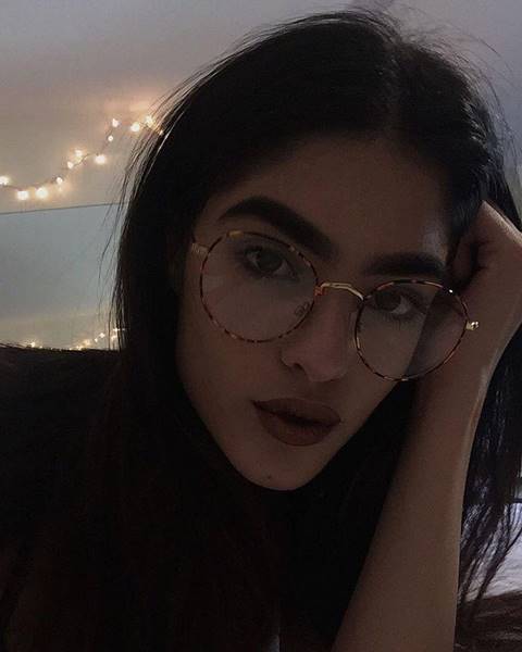 สาวเมินถูกล้อว่าคิ้วหนา เปลี่ยนปมด้อยเป็นจุดเด่น สาวเมินถูกล้อว่าคิ้วหนา เปลี่ยนปมด้อยเป็นจุดเด่น