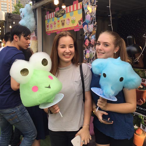 ของกินงาน The Glass by Artbox ของกินงาน The Glass by Artbox