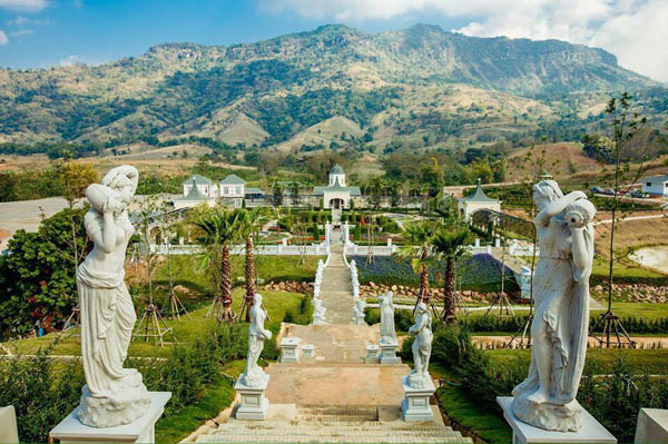 The Blue Sky Garden The Blue Sky Garden