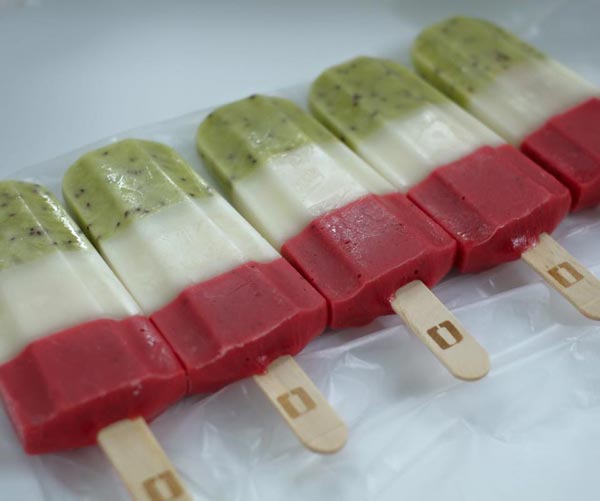 ร้านไอศกรีม ร้านไอศกรีม