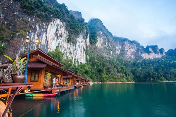 ที่พักเขาสก ที่พักเขาสก