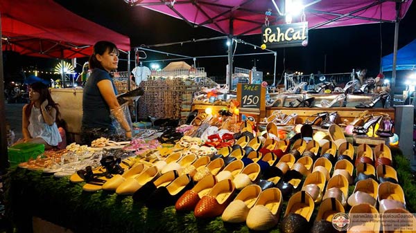 ตลาดนัดมะลิ ตลาดนัดมะลิ