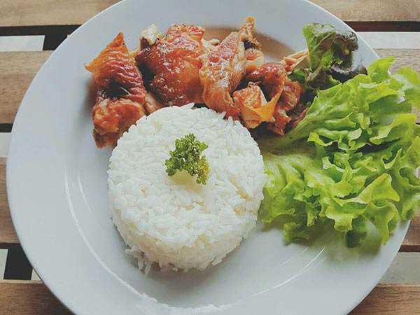 ของอร่อยตลาดนัดเรือบิน ของอร่อยตลาดนัดเรือบิน