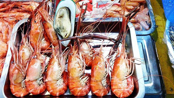 ของอร่อยตลาดนัดเรือบิน ของอร่อยตลาดนัดเรือบิน