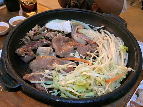 ของอร่อยตลาดนัดเรือบิน ของอร่อยตลาดนัดเรือบิน