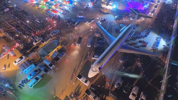 ตลาดนัดเครื่องบิน นครปฐม ตลาดนัดเครื่องบิน นครปฐม