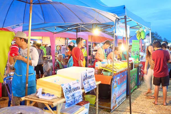 ตลาดนัดเครื่องบิน นครปฐม ตลาดนัดเครื่องบิน นครปฐม